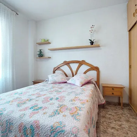 Awesome In Oropesa With Kitchen