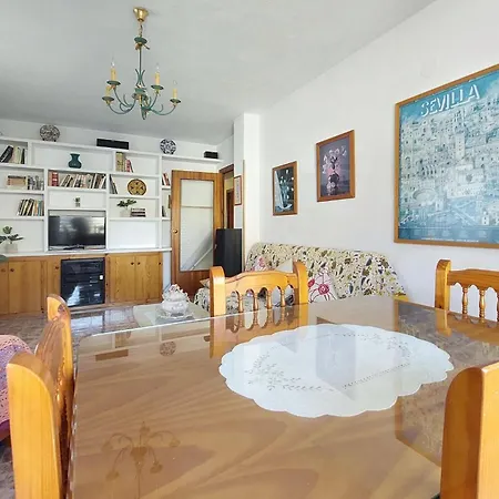 Awesome In Oropesa With Kitchen Daire Oropesa del Mar